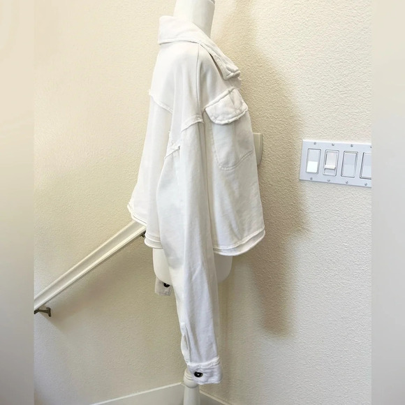Free People Women's White & Cream Cropped Jacket size S excellent cond oversized - Picture 9 of 10